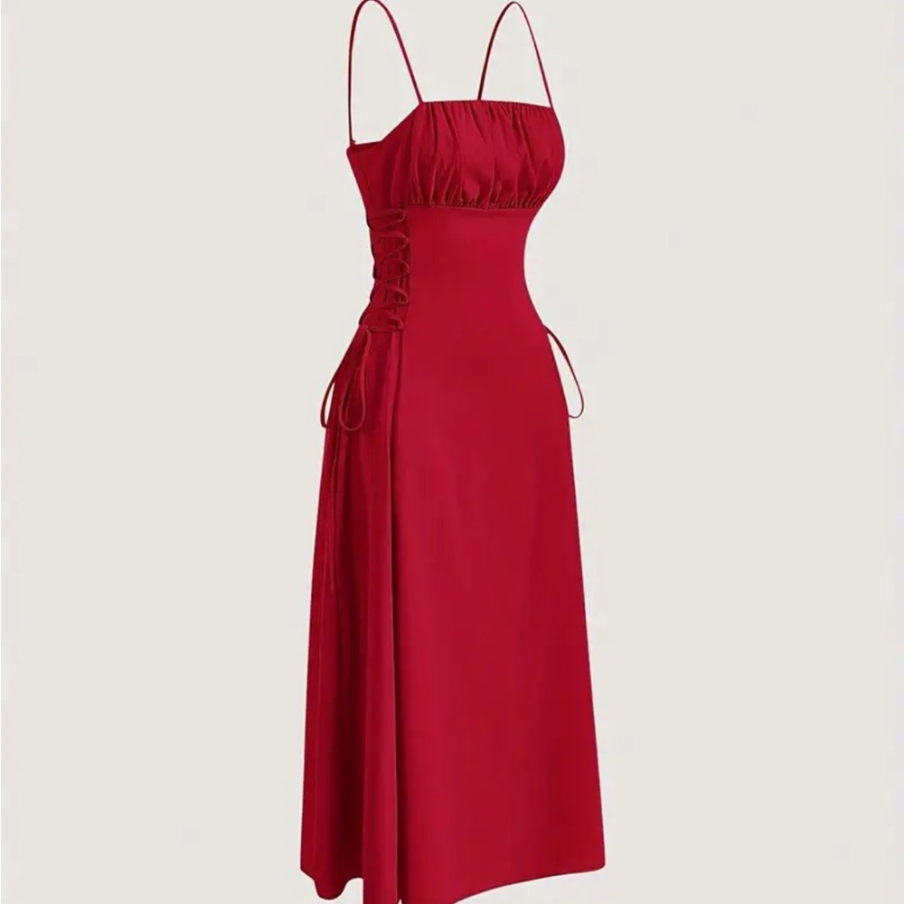 Red dress - Picture 5 of 10